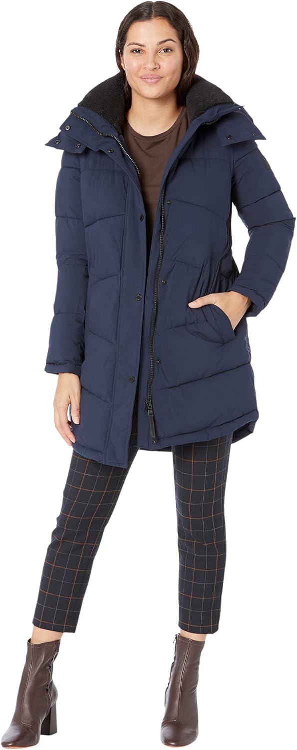 Calvin Klein А-силуэт эластичная пуховик, Dark Navy 
Calvin Klein А-силуэт эластичная пуховик, Dark Navy