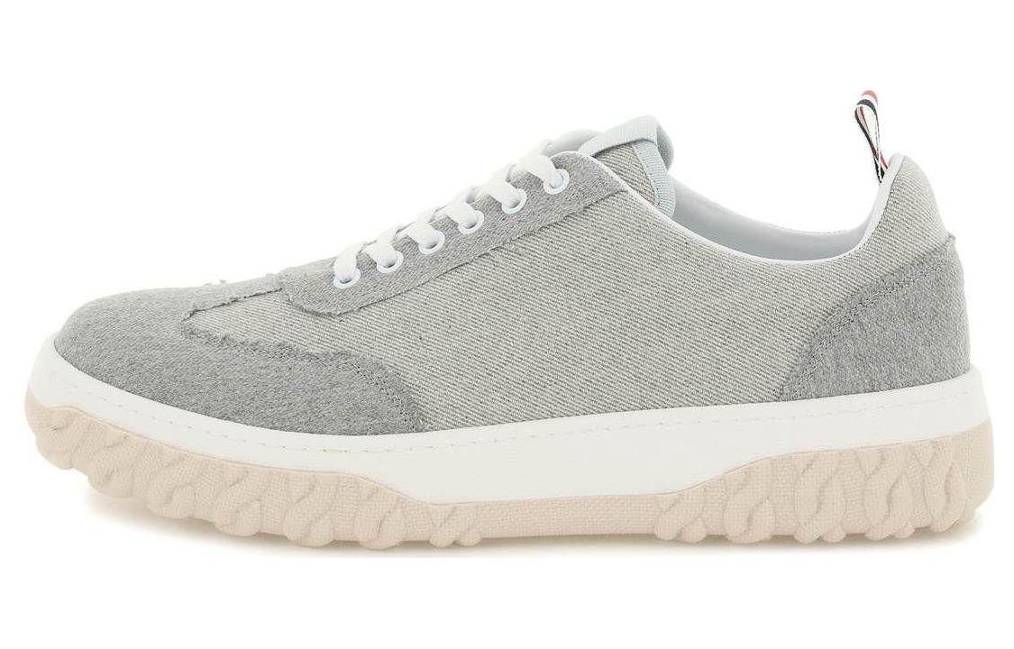 Кроссовки со шнуровкой и потертостями THOM BROWNE, Original Shoe Box Included
Кроссовки со шнуровкой и потертостями THOM BROWNE, Original Shoe Box Included