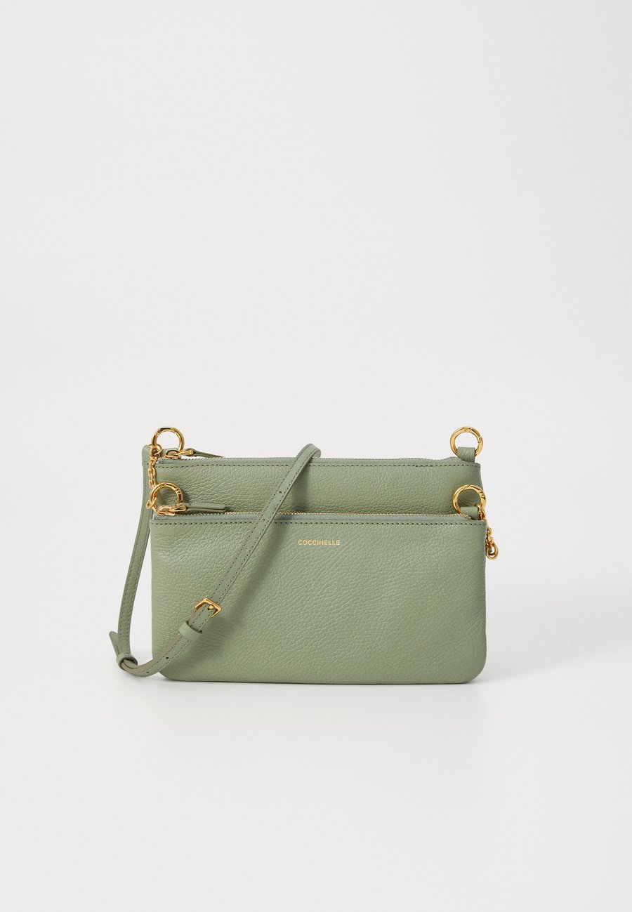 Сумка кросс-боди Coccinelle YVONNE, Greenery/Green
Сумка кросс-боди Coccinelle YVONNE, Greenery/Green