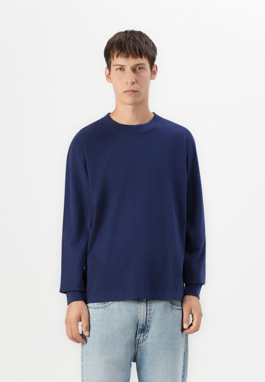 Топ Abercrombie & Fitch TEE, Dark Blue
Топ Abercrombie & Fitch TEE, Dark Blue