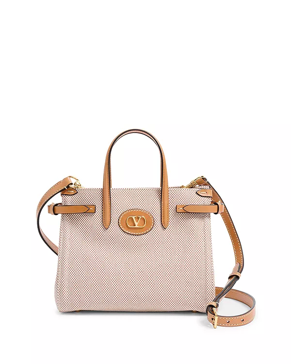 Маленькая холщовая сумка-трансформер Antibes с логотипом. Valentino Garavani, бежевый
Маленькая холщовая сумка-трансформер Antibes с логотипом. Valentino Garavani, бежевый