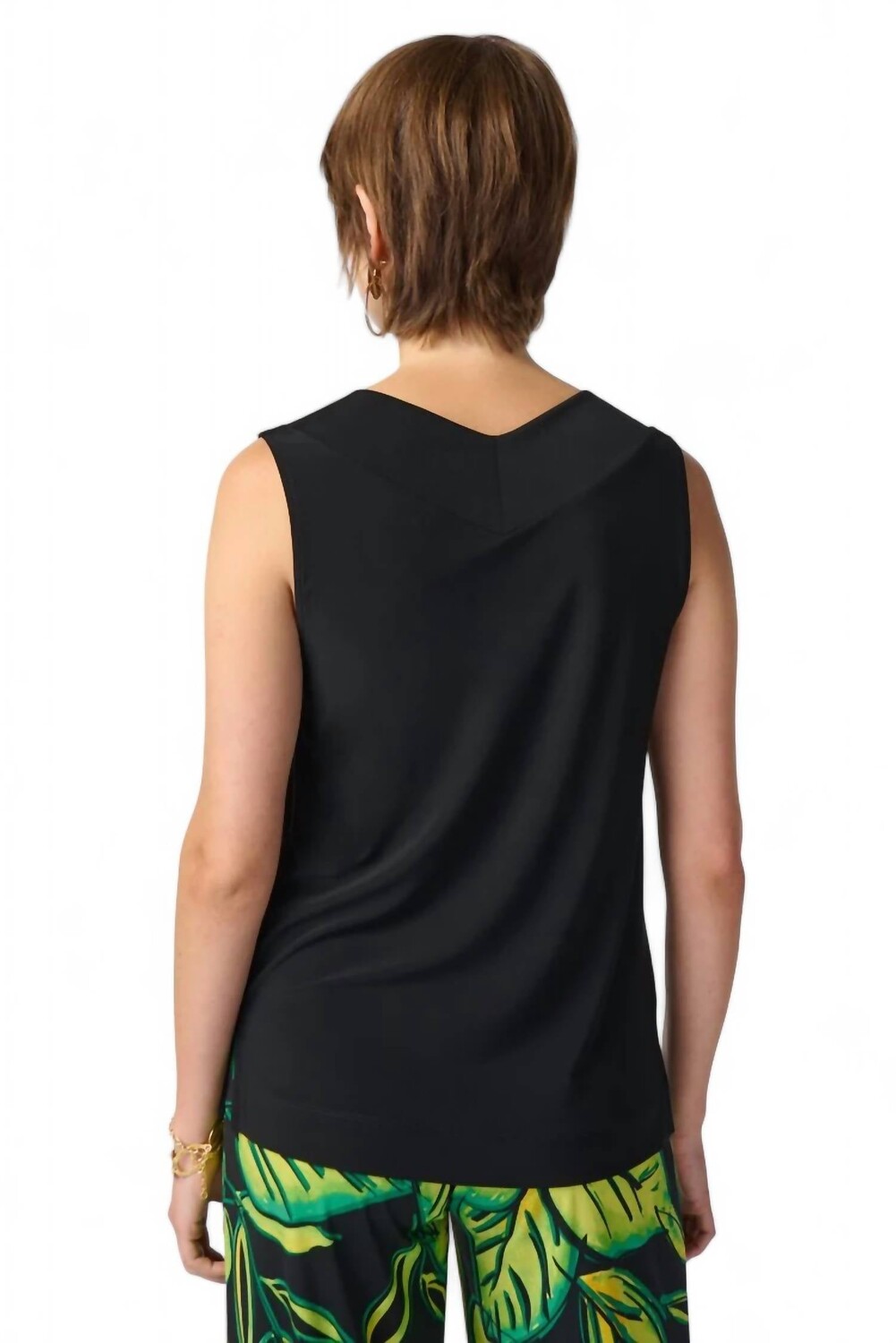 Черный шелковистый вязаный топ без рукавов Joseph Ribkoff, черный
Черный шелковистый вязаный топ без рукавов Joseph Ribkoff, черный