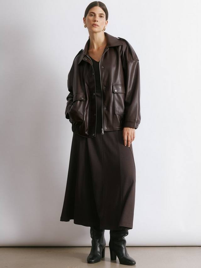 Искусственная кожа Бомбер Albaray, Chocolate
Искусственная кожа Бомбер Albaray, Chocolate