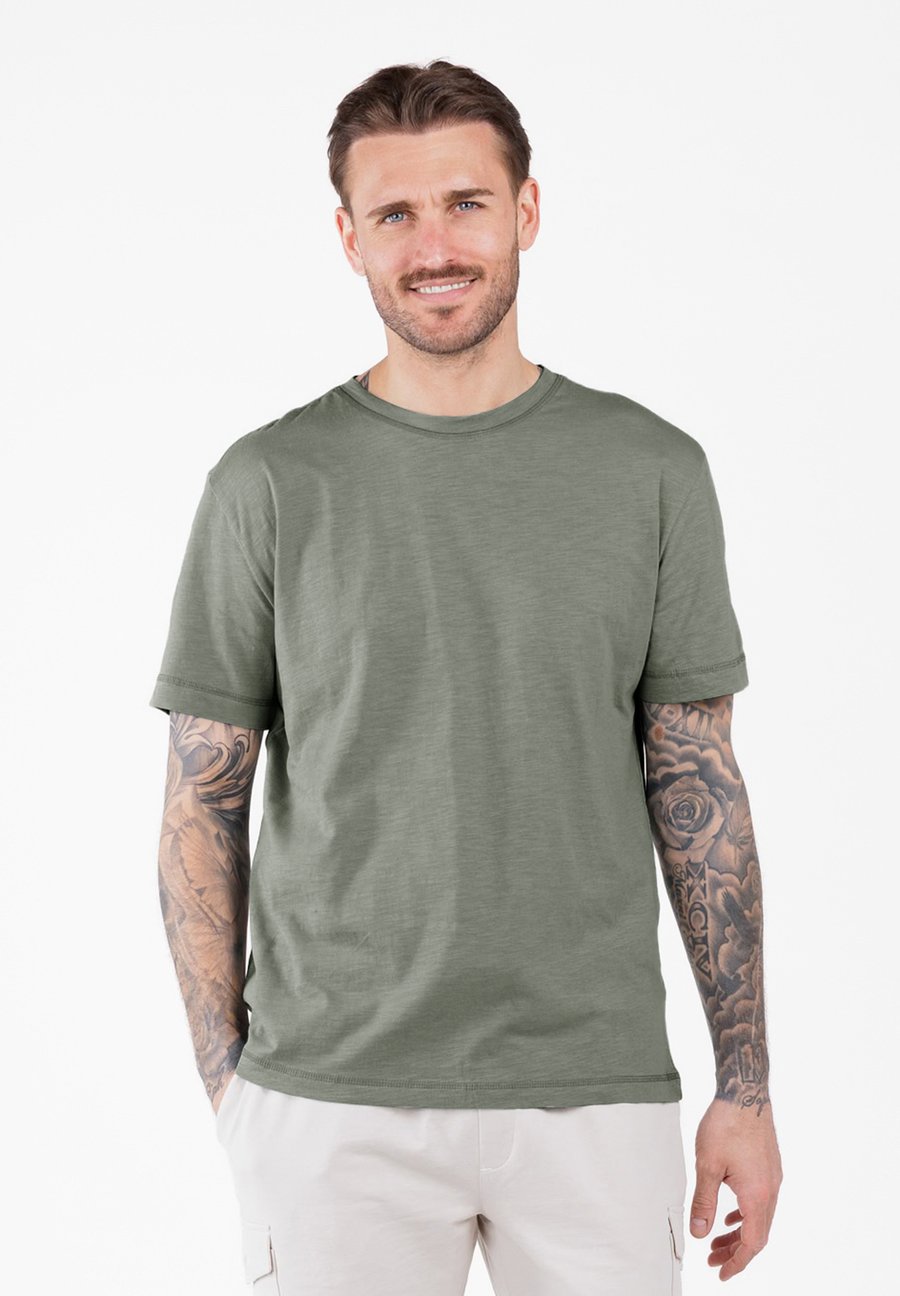 Футболка Key Largo MT SALT ROUND, Salbei Green/Green, Зеленый, Футболка Key Largo MT SALT ROUND, Salbei Green/Green
Футболка Key Largo MT SALT ROUND, Salbei Green/Green, Зеленый, Футболка Key Largo MT SALT ROUND, Salbei Green/Green