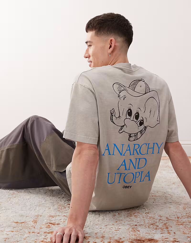 Футболка с графическим логотипом Obey anarchy & utopia и принтом на спине в пигментном серебристо-сером цвете
Футболка с графическим логотипом Obey anarchy & utopia и принтом на спине в пигментном серебристо-сером цвете