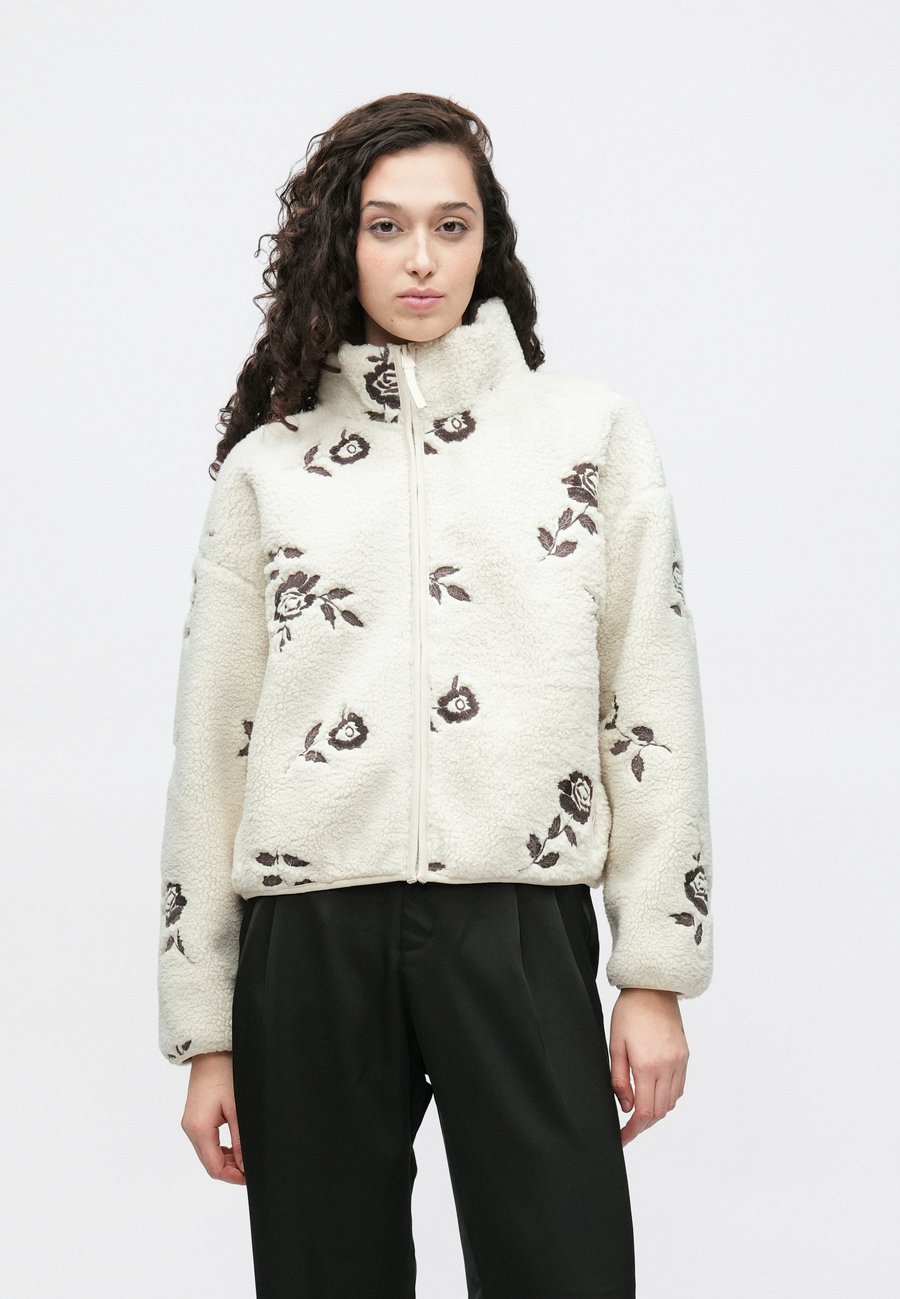 Флисовая куртка Abercrombie & Fitch FULL ZIP, Beige
Флисовая куртка Abercrombie & Fitch FULL ZIP, Beige
