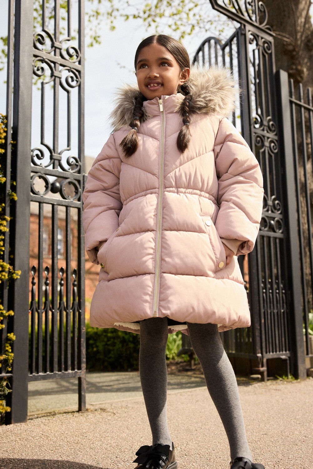 Водонепроницаемое утепленное пальто с отделкой из искусственного меха (3 16 лет) Next, розовый
Водонепроницаемое утепленное пальто с отделкой из искусственного меха (3 16 лет) Next, розовый