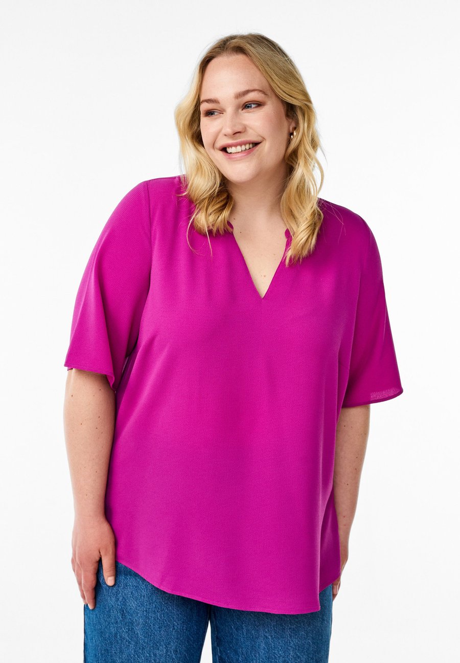 Блуза Zizzi KURZÄRMLIGE MIT V-AUSSCHNITT, Vivid Viola/Lilac
Блуза Zizzi KURZÄRMLIGE MIT V-AUSSCHNITT, Vivid Viola/Lilac