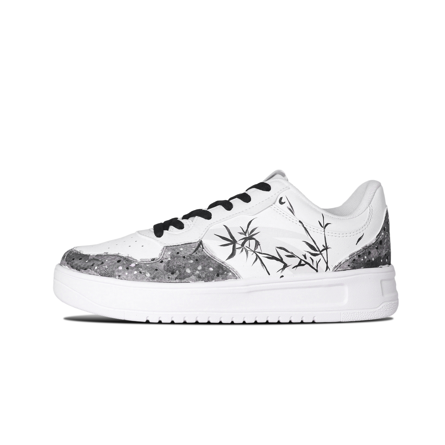 ANTA Мужские и женские черно-белые скейтерские кеды с мягкой амортизацией и легкой подошвой, цвет Black/White 
ANTA Мужские и женские черно-белые скейтерские кеды с мягкой амортизацией и легкой подошвой, цвет Black/White