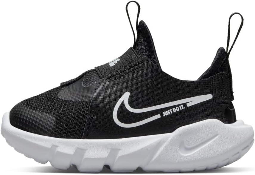 Кроссовки Nike Kids' Flex Runner 2, белый/черный/синий/золотой
Кроссовки Nike Kids' Flex Runner 2, белый/черный/синий/золотой