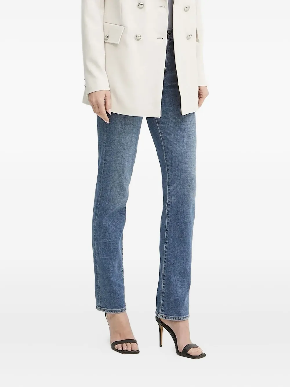 Джинсы прямого кроя с нашивкой-логотипом GUESS USA, синий
Джинсы прямого кроя с нашивкой-логотипом GUESS USA, синий