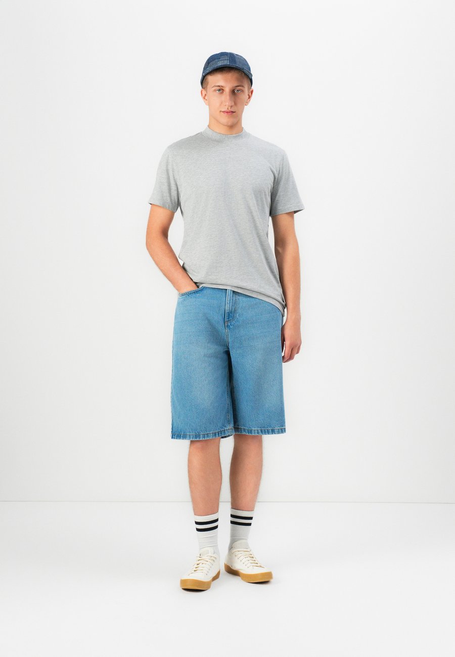 Футболка Jack & Jones PREMIUM JPRBLA BASIC TEE TURTLE 2 PACK, Navy Blazer/Light Grey Melange/Dark Blue, Серый, Футболка Jack & Jones PREMIUM JPRBLA BASIC TEE TURTLE 2 PACK, Navy Blazer/Light Grey Melange/Dark Blue
Футболка Jack & Jones PREMIUM JPRBLA BASIC TEE TURTLE 2 PACK, Navy Blazer/Light Grey Melange/Dark Blue, Серый, Футболка Jack & Jones PREMIUM JPRBLA BASIC TEE TURTLE 2 PACK, Navy Blazer/Light Grey Melange/Dark Blue