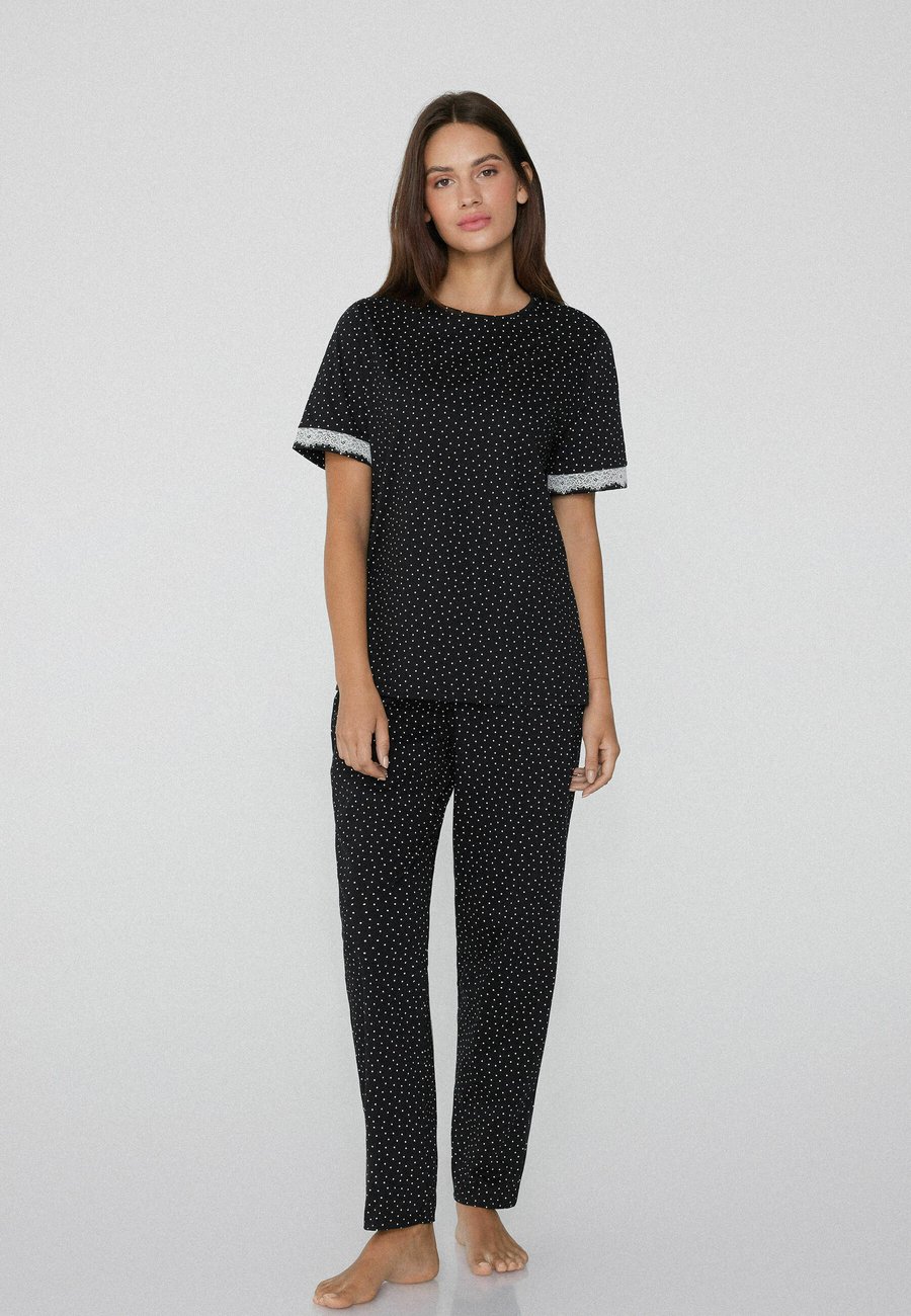 Пижамный комплект Tezenis SET, Black/Mottled Black
Пижамный комплект Tezenis SET, Black/Mottled Black