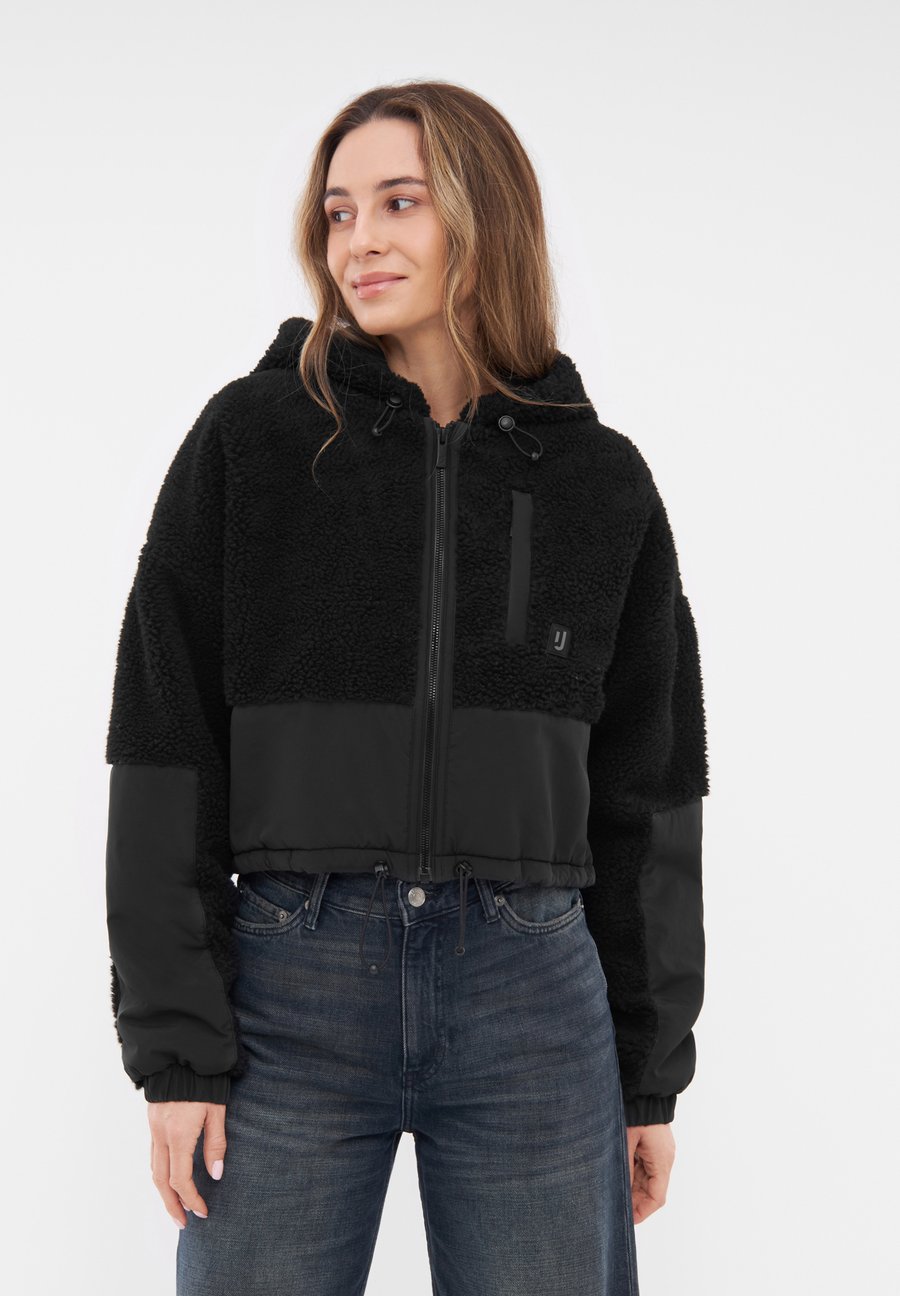 Флисовая куртка Johnny Urban CAREY, Schwarz/Black
Флисовая куртка Johnny Urban CAREY, Schwarz/Black