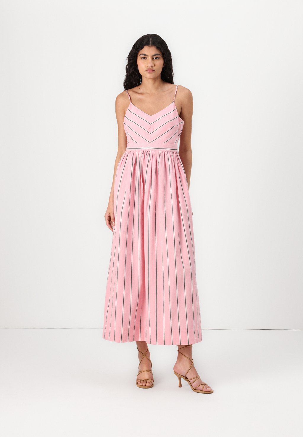 Длинное платье MIVU STRAP LONG DRESS YAS, цвет Dianthus
Длинное платье MIVU STRAP LONG DRESS YAS, цвет Dianthus