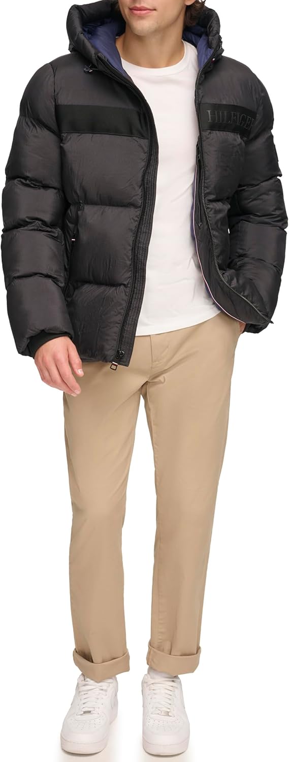 Мужская куртка Tommy Hilfiger с принтом логотипа Ghost, Black
Мужская куртка Tommy Hilfiger с принтом логотипа Ghost, Black