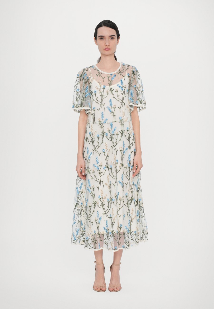 Платье MUNTHE URILANCA, White
Платье MUNTHE URILANCA, White