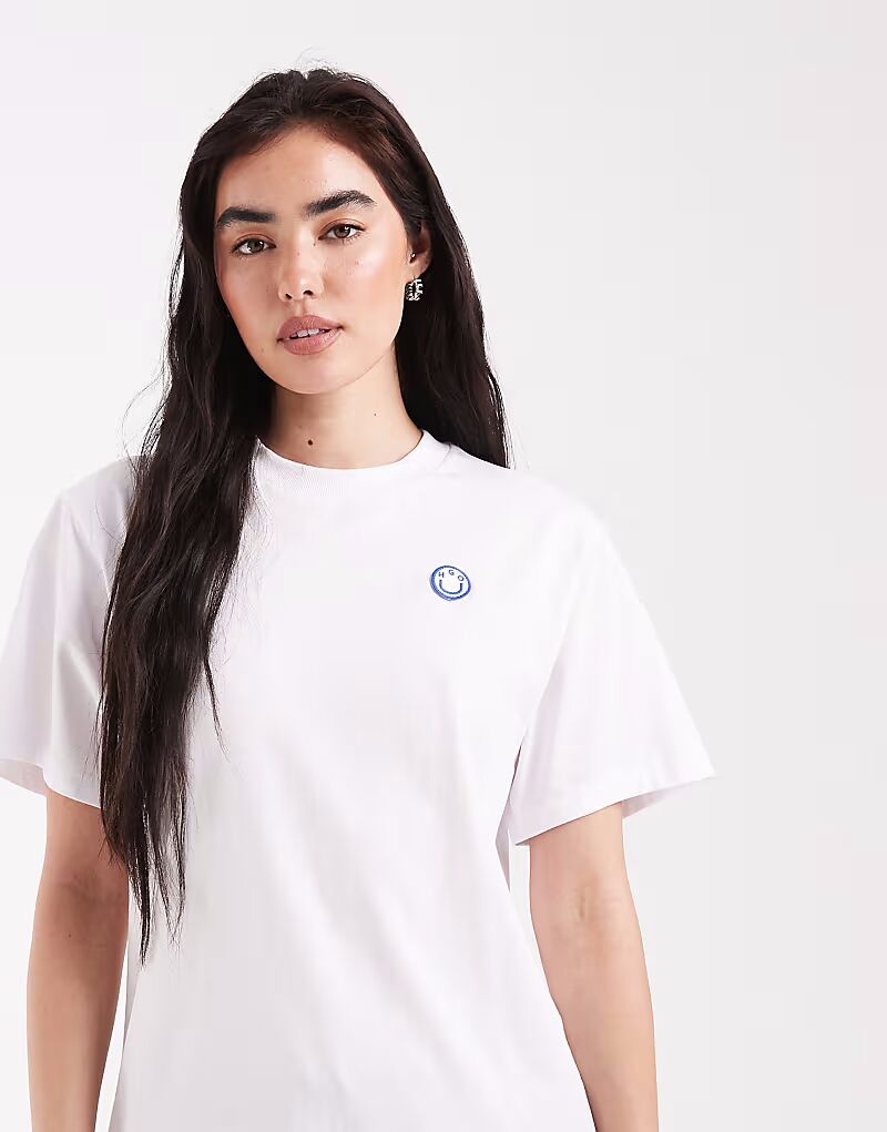 Футболка Hugo Blue Vintage белого цвета 
Футболка Hugo Blue Vintage белого цвета