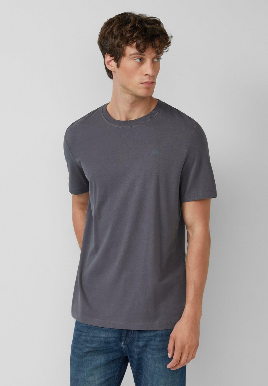 Футболка s.Oliver HEAVY MIT CREW NECK UND LOGO-PRINT, Schiefergrau/Grey, Серый, Футболка s.Oliver HEAVY MIT CREW NECK UND LOGO-PRINT, Schiefergrau/Grey
Футболка s.Oliver HEAVY MIT CREW NECK UND LOGO-PRINT, Schiefergrau/Grey, Серый, Футболка s.Oliver HEAVY MIT CREW NECK UND LOGO-PRINT, Schiefergrau/Grey