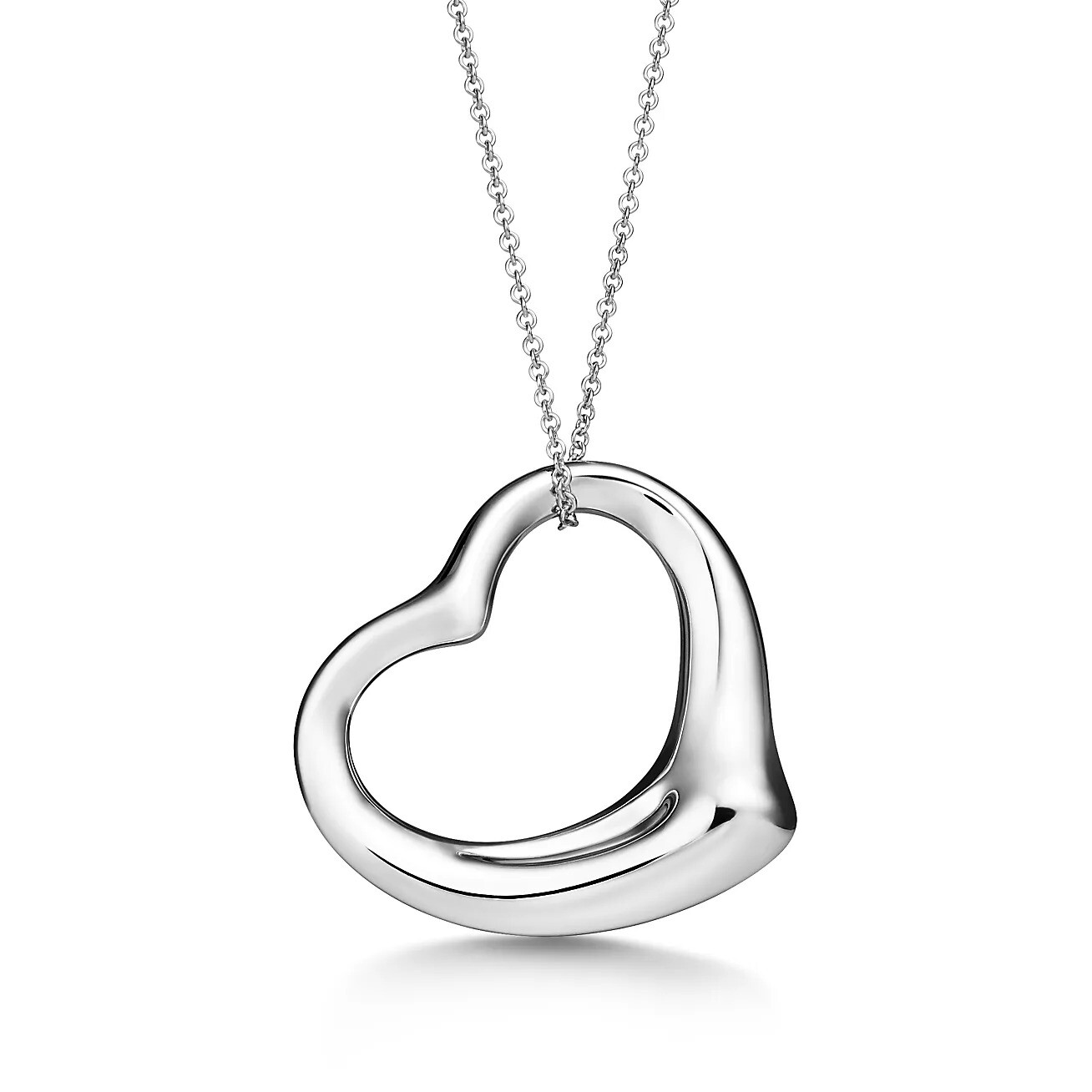 Колье Tiffany & Co. Open Heart, серебро
Колье Tiffany & Co. Open Heart, серебро