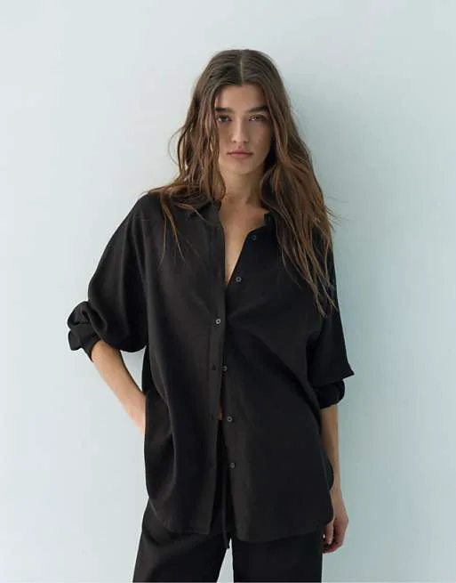 Черная рубашка с длинными рукавами Pull&Bear Rustic
Черная рубашка с длинными рукавами Pull&Bear Rustic