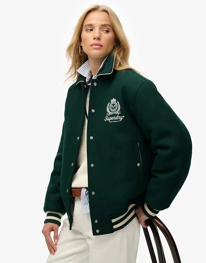 Шерстяная куртка-бомбер Superdry Country Club цвета эмалевой зелени
Шерстяная куртка-бомбер Superdry Country Club цвета эмалевой зелени