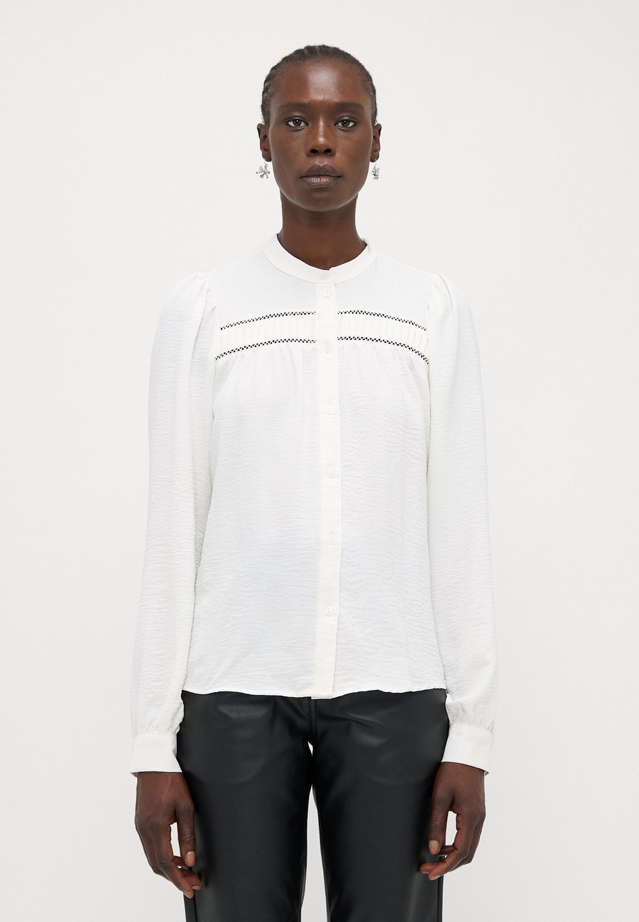 Блуза Vero Moda Tall VMEMMA SHIRT, Snow White/White
Блуза Vero Moda Tall VMEMMA SHIRT, Snow White/White