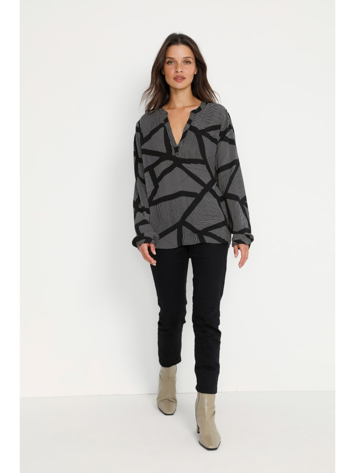 Блузка Kaffe, цвет black/white graphic lines
Блузка Kaffe, цвет black/white graphic lines