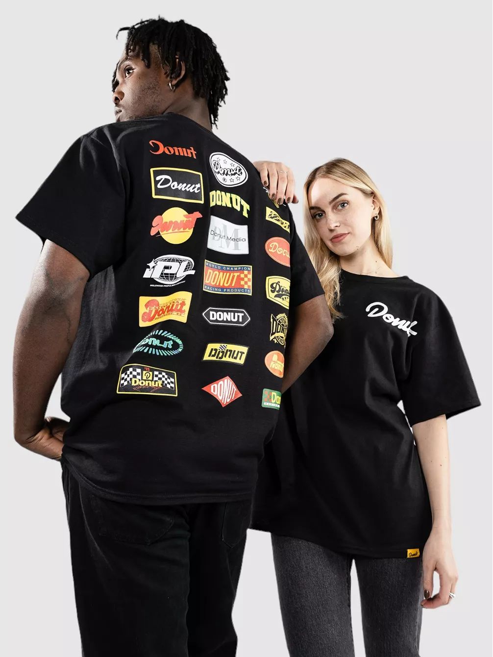 Футболка с логотипом 21 Donut, черный 
Футболка с логотипом 21 Donut, черный