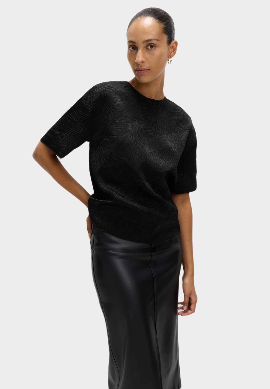 Блуза Marks & Spencer TEXTURED ROUND NECK, Black
Блуза Marks & Spencer TEXTURED ROUND NECK, Black
