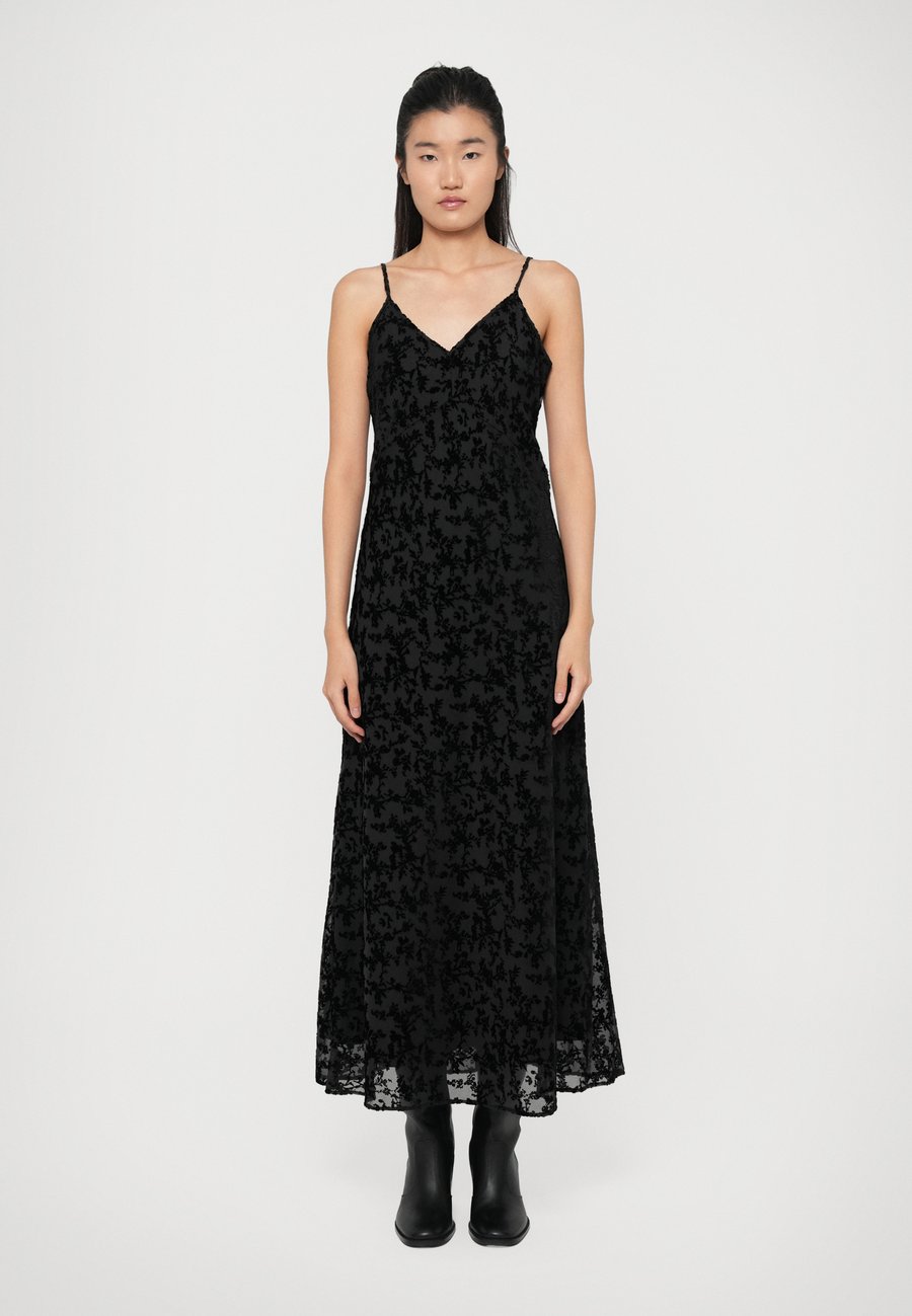 Платье MAX&Co. COCCOLE, Schwarz/Black
Платье MAX&Co. COCCOLE, Schwarz/Black