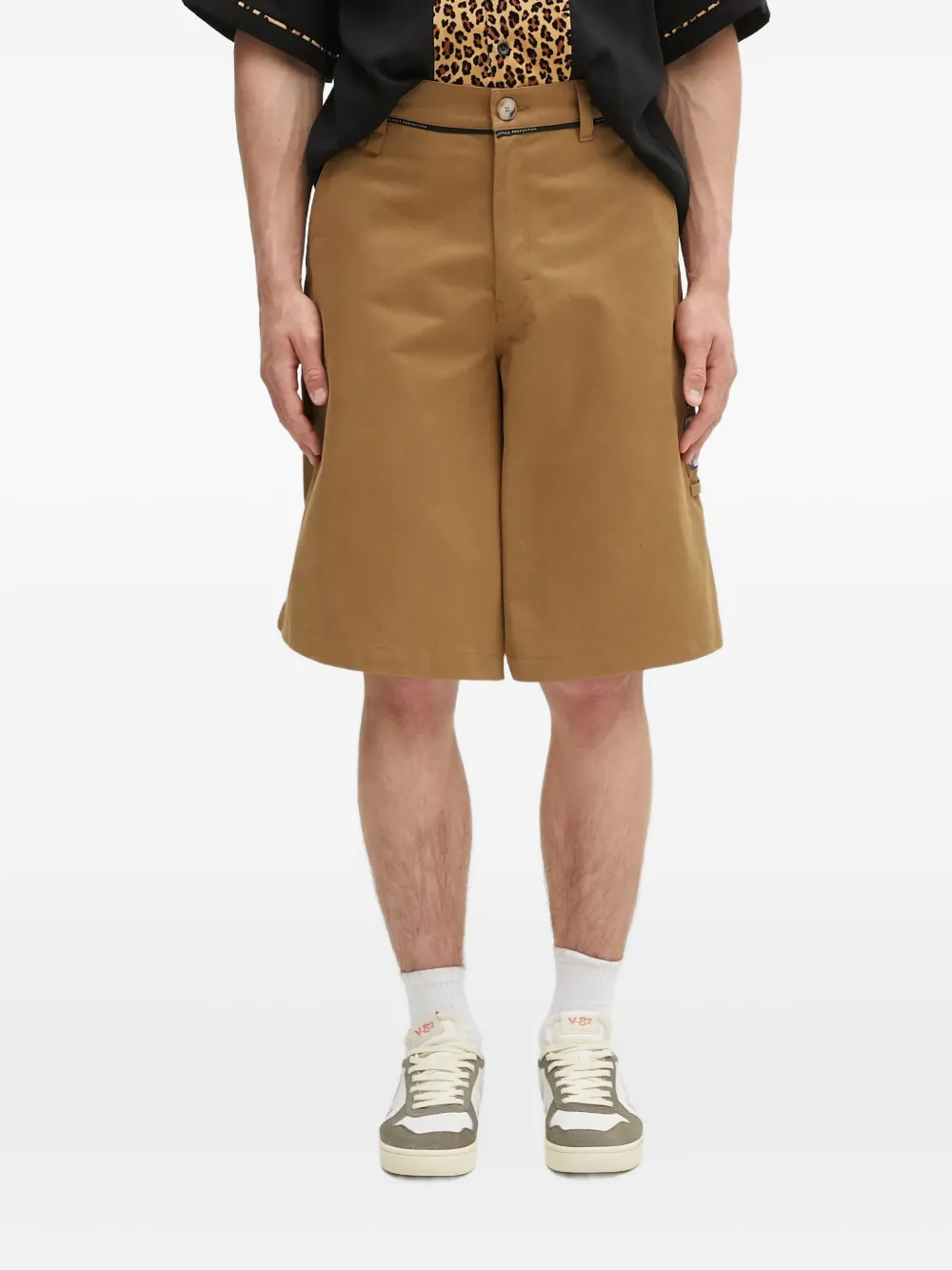 Шорты с карманами Martine Rose, нейтральный
Шорты с карманами Martine Rose, нейтральный