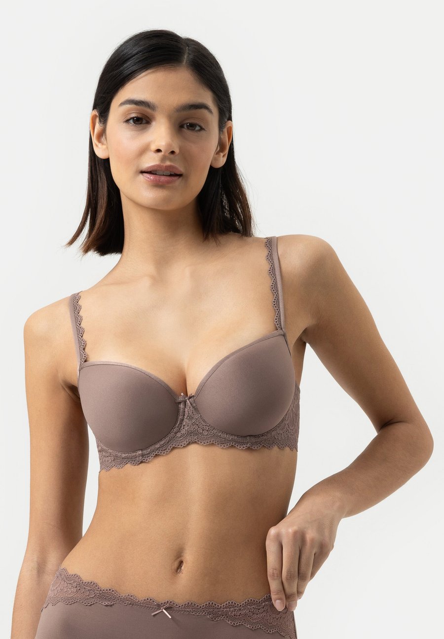 Бюстгальтер mey SPACER HALF CUP, Milk N Coffee/Light Brown
Бюстгальтер mey SPACER HALF CUP, Milk N Coffee/Light Brown