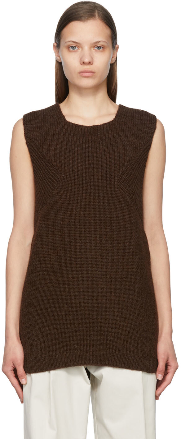 SSENSE Эксклюзивный коричневый жилет из альпаки CAES
SSENSE Эксклюзивный коричневый жилет из альпаки CAES