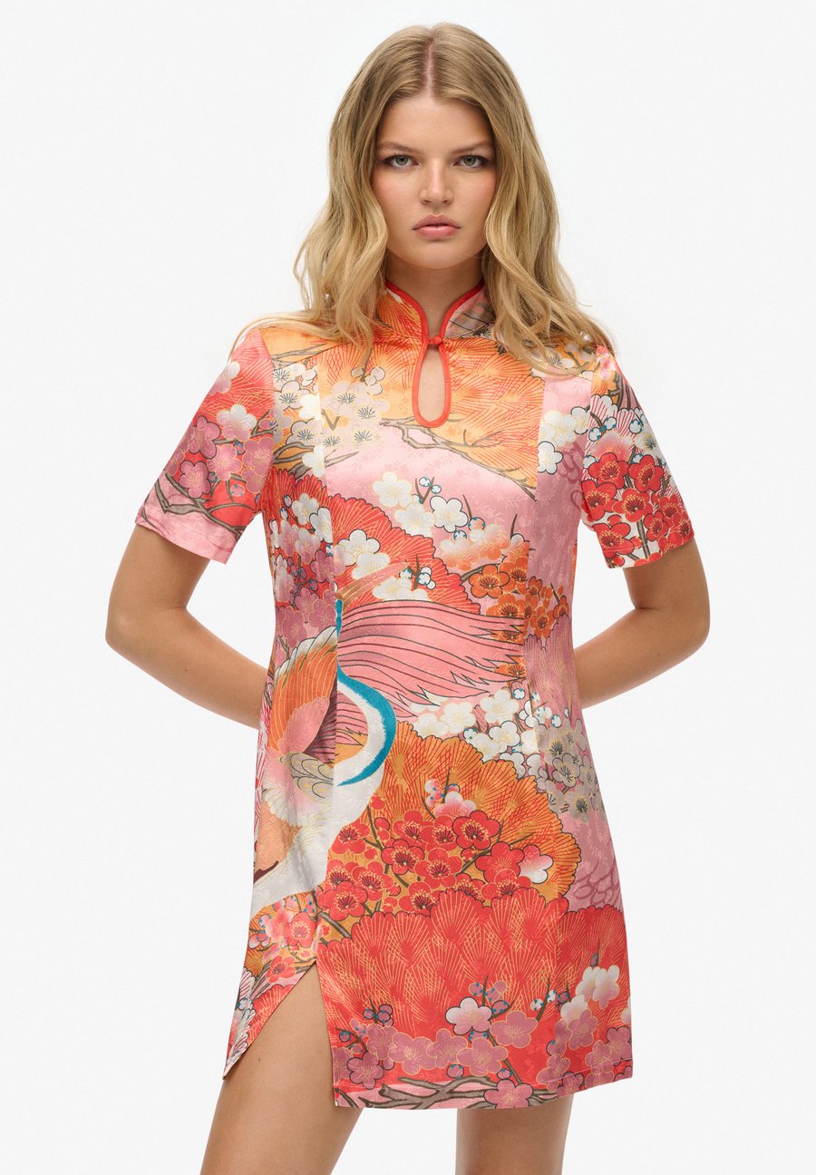 Платье Superdry & Co Day dress, Kam Coral/Pink
Платье Superdry & Co Day dress, Kam Coral/Pink