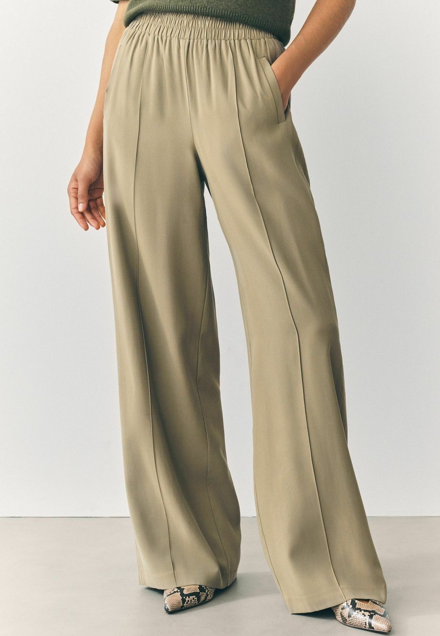 Брюки Next Trousers, Neutral/Beige
Брюки Next Trousers, Neutral/Beige