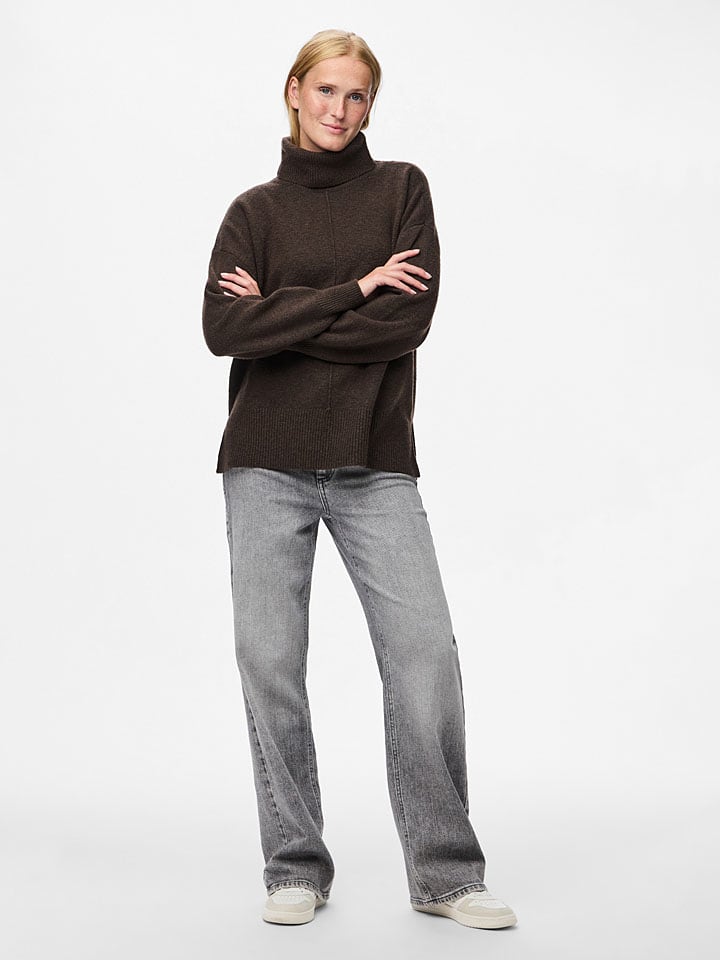 Водолазка темно-коричневого цвета Pieces
Водолазка темно-коричневого цвета Pieces