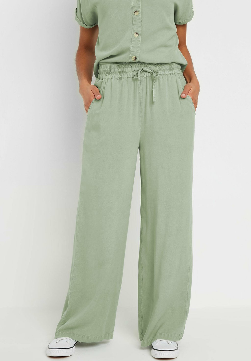 Брюки WIDE M&Co, светло-зеленый
Брюки WIDE M&Co, светло-зеленый