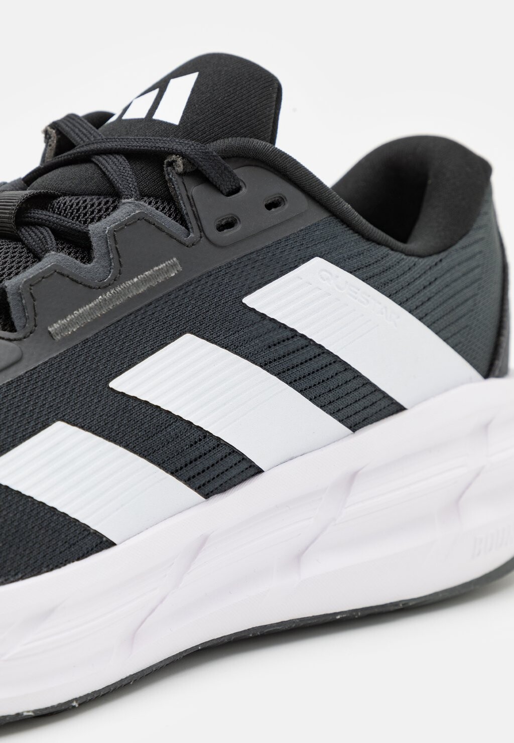 Нейтральные кроссовки Questar 3 adidas Performance, основной черный/обувь белая/карбон
Нейтральные кроссовки Questar 3 adidas Performance, основной черный/обувь белая/карбон