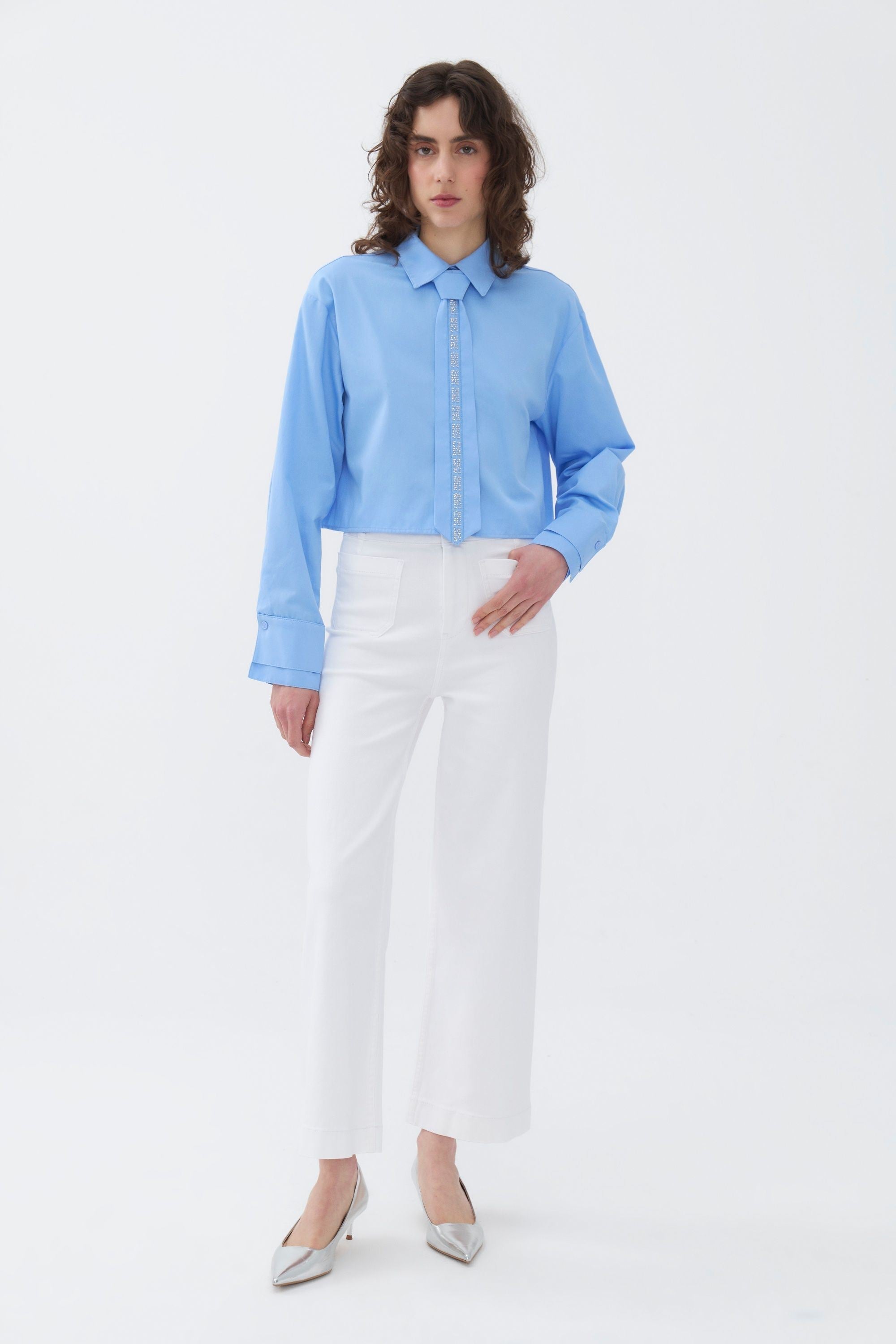 Джинсы с высокой талией и широкими штанинами Nocturne, цвет ecru
Джинсы с высокой талией и широкими штанинами Nocturne, цвет ecru