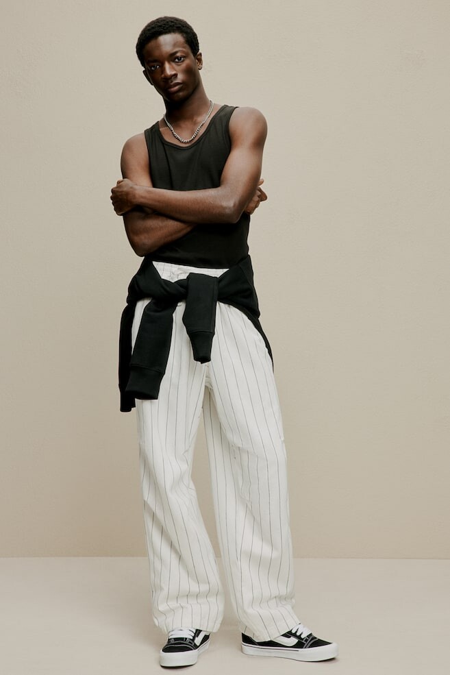 Саржевые брюки свободного кроя H&M, белый
Саржевые брюки свободного кроя H&M, белый