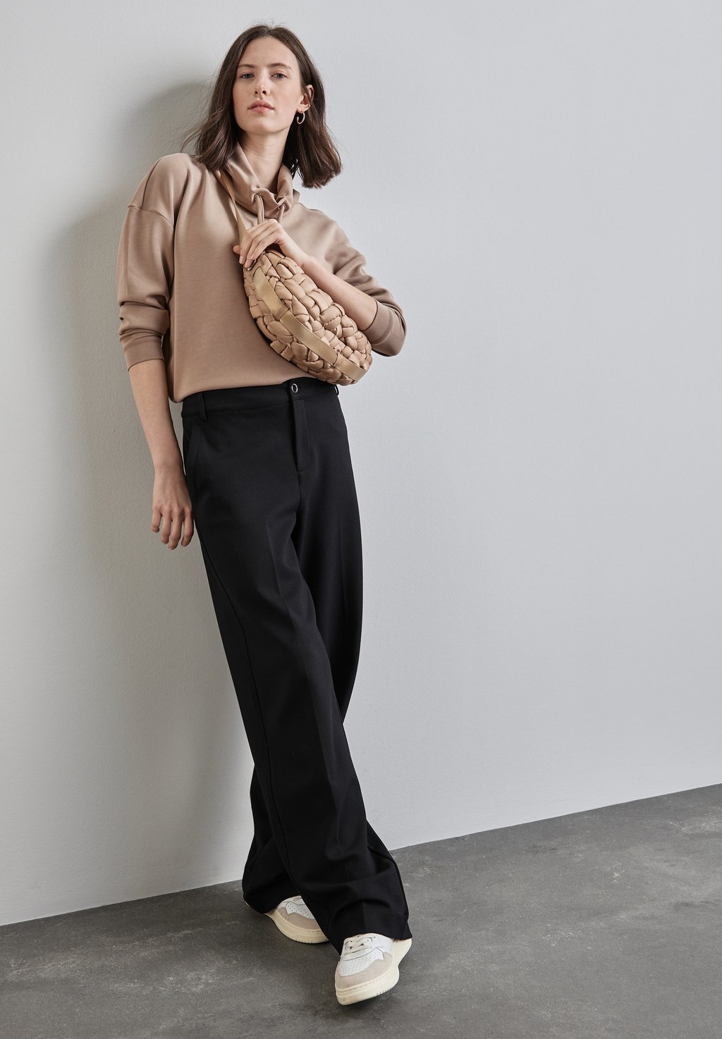 Толстовка IM SILK LOOK Street One, коричневый 
Толстовка IM SILK LOOK Street One, коричневый