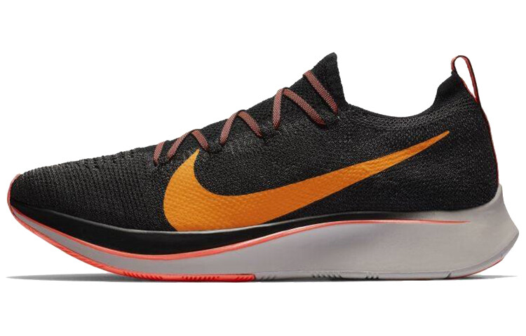 Мужские беговые кроссовки Nike Zoom Fly 1
Мужские беговые кроссовки Nike Zoom Fly 1
