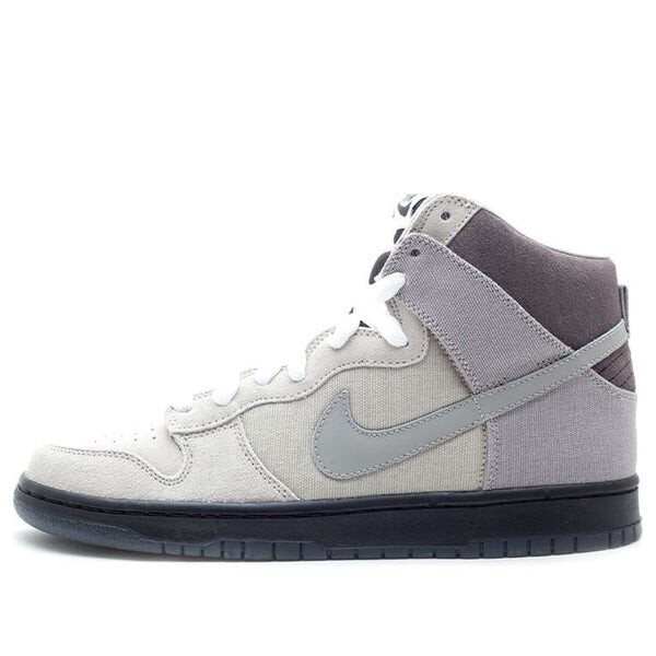 Кроссовки sb dunk high pro Nike, серый
Кроссовки sb dunk high pro Nike, серый