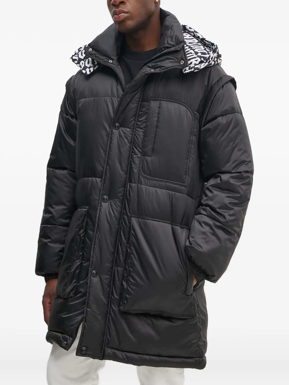 Пуховик с капюшоном Versace Jeans Couture, черный
Пуховик с капюшоном Versace Jeans Couture, черный