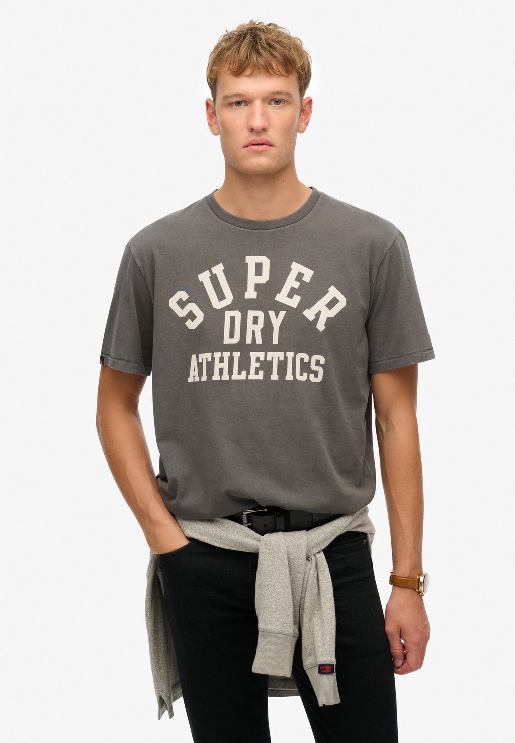 Футболка с принтом ATHLETIC ESSENTIAL GRAPHIC Superdry, темно-серый
Футболка с принтом ATHLETIC ESSENTIAL GRAPHIC Superdry, темно-серый
