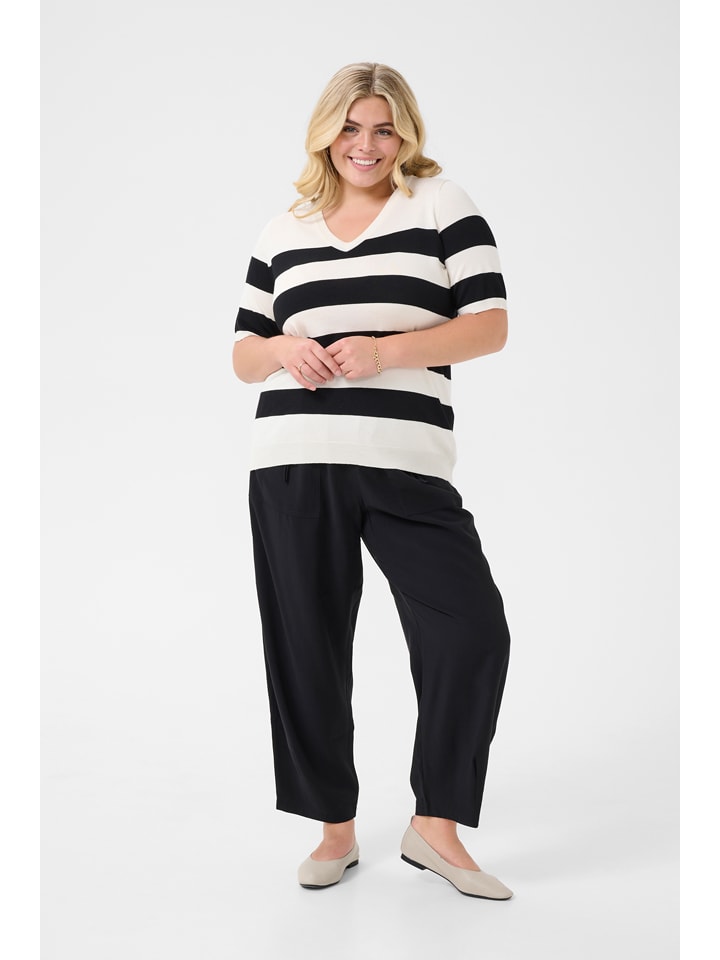 KAFFE curve Свитер кремового/черного цвета
KAFFE curve Свитер кремового/черного цвета