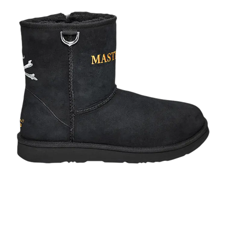 Ботинки UGG Mastermind World x Classic Mini Boot Black, черный 
Ботинки UGG Mastermind World x Classic Mini Boot Black, черный
