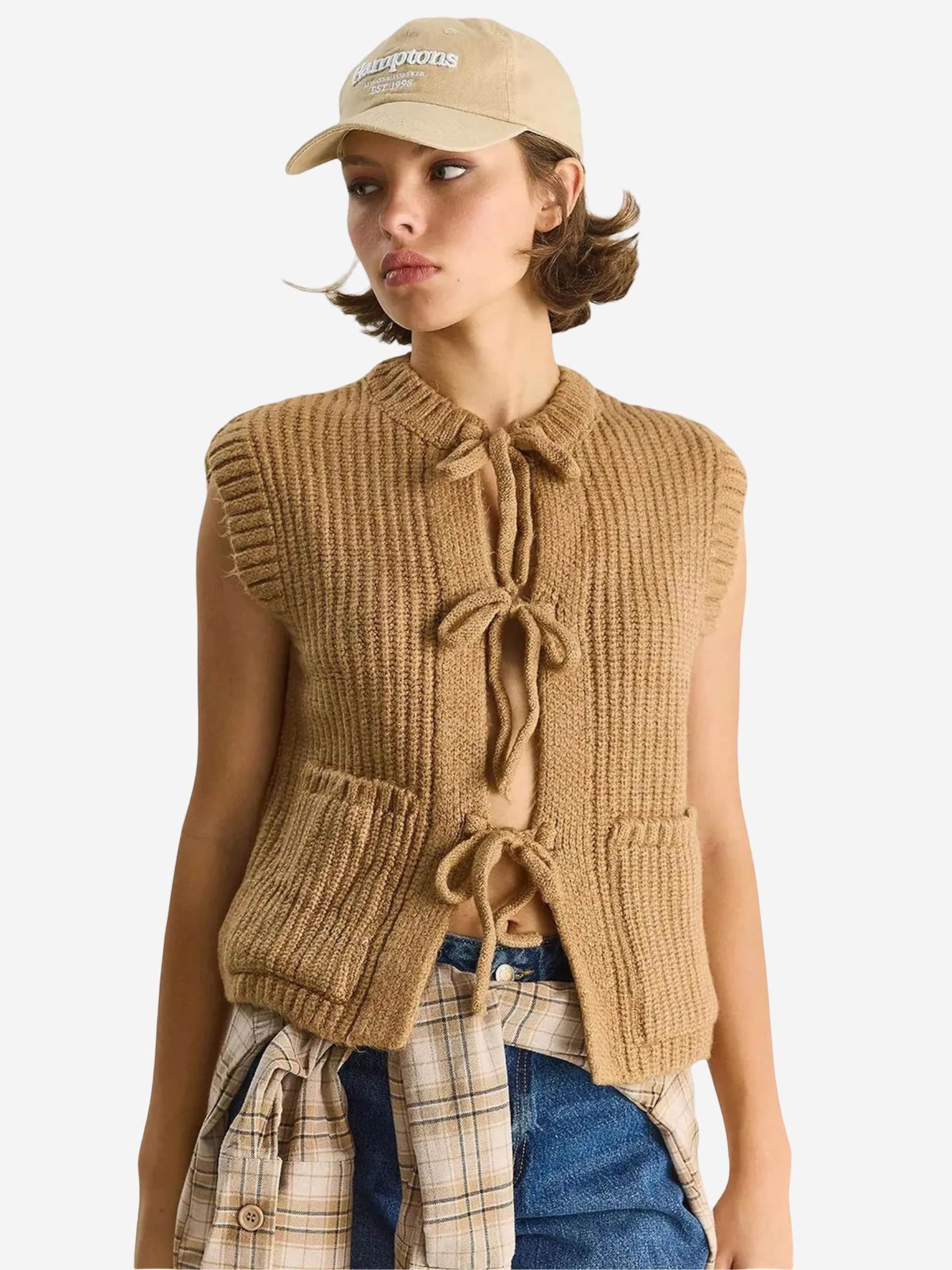 Bianco Lucci Вязаный жилет в цвете camel
Bianco Lucci Вязаный жилет в цвете camel