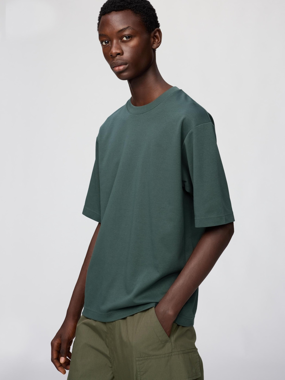Футболка Uniqlo Airism Cotton, 58 темно-зеленый
Футболка Uniqlo Airism Cotton, 58 темно-зеленый